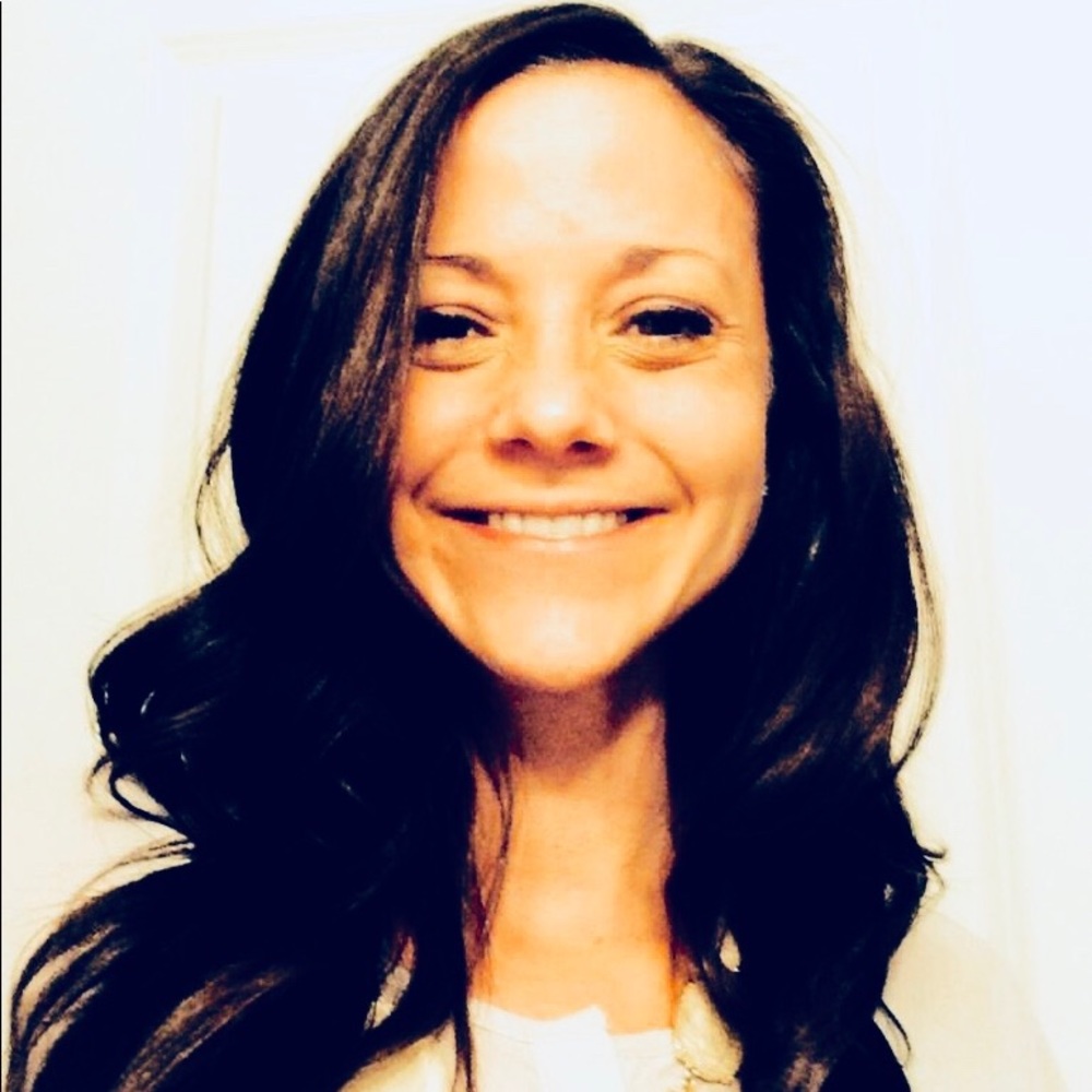 Meet your Posher, Elizabeth